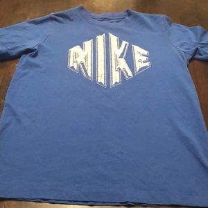 Nike tshirt ( I have 2 of them) this is listing 1